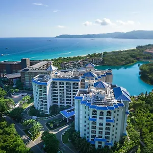Отель & Yalong Bay, Санья